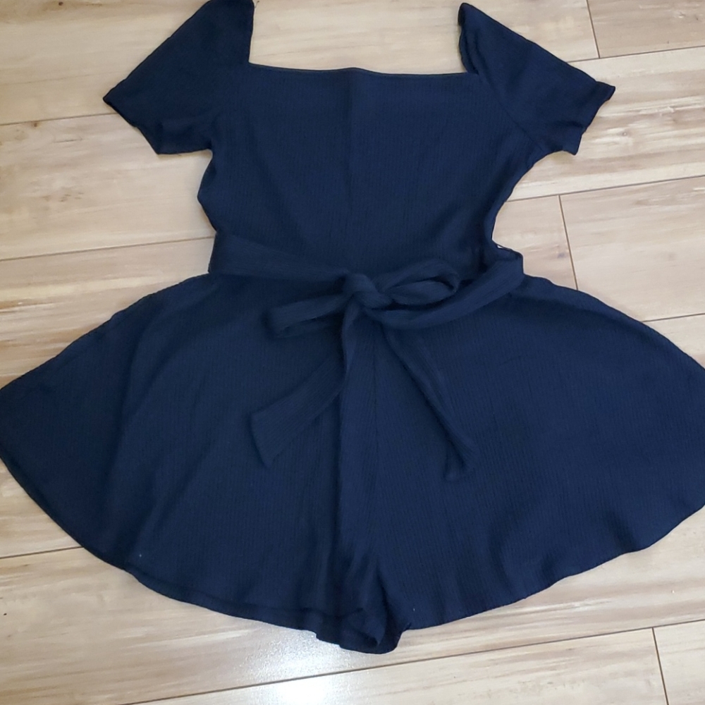 Shein Medium Black Rib Knit Romper